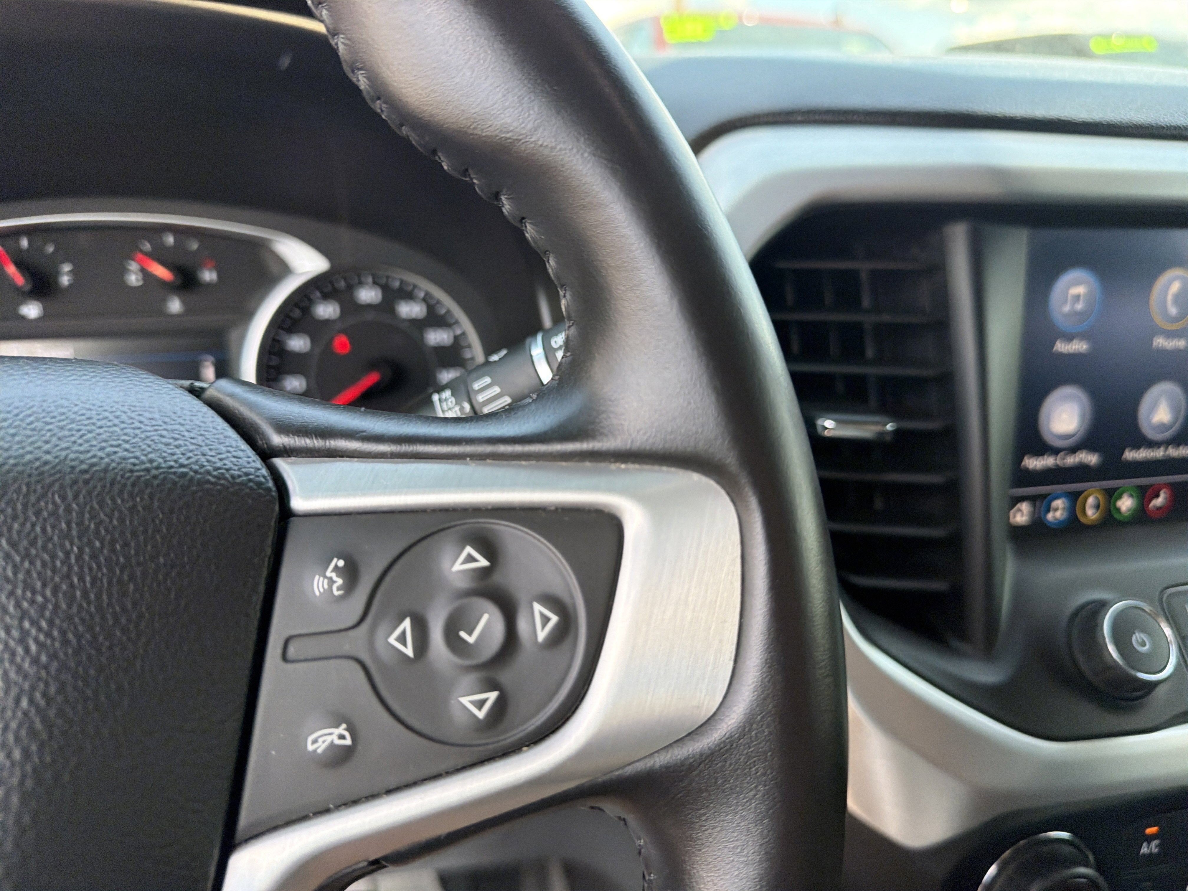 Used 2020 GMC Acadia SLE AWD/4WD image 20