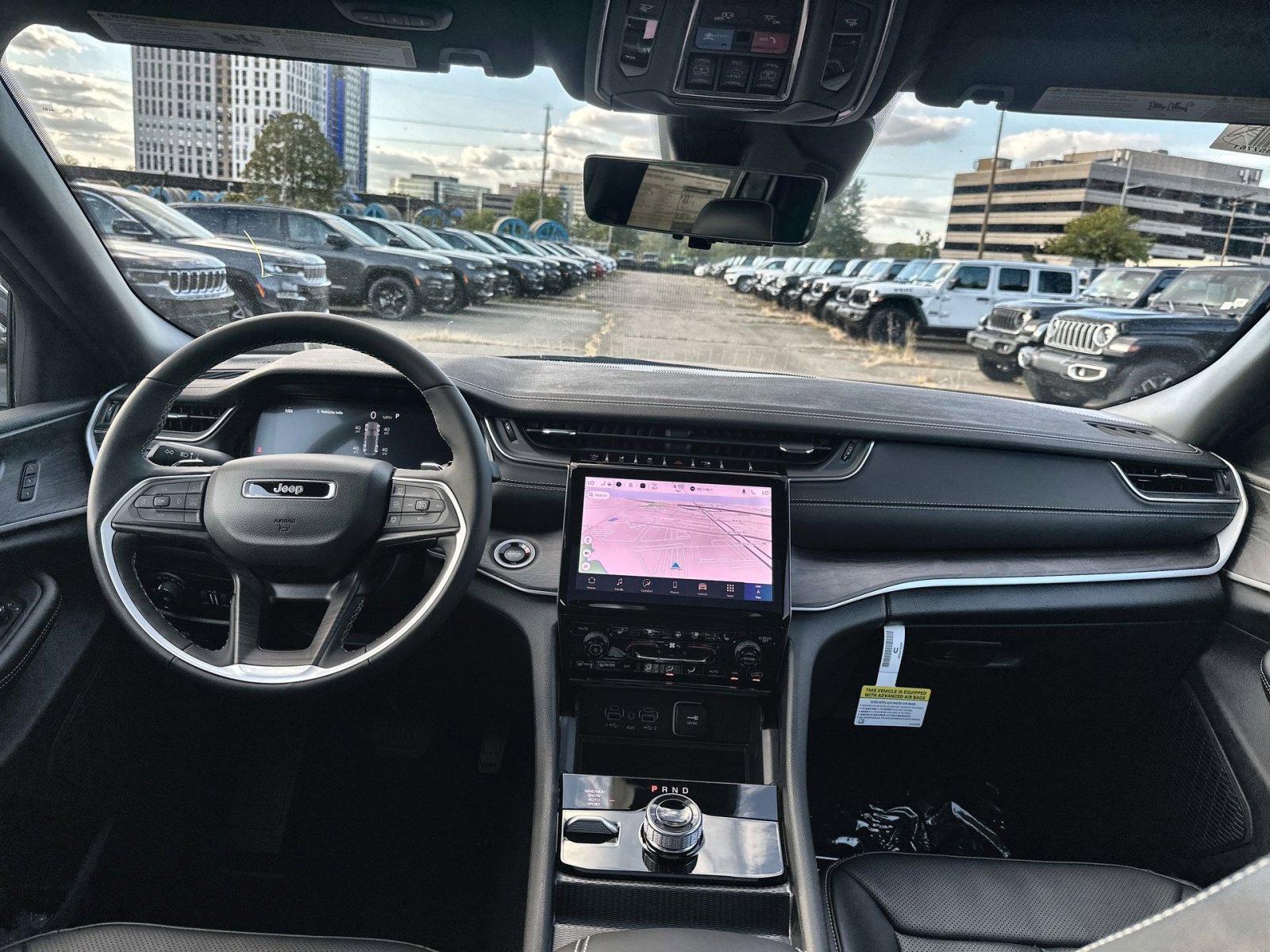 New 2025 Jeep Grand Cherokee Limited w/ Luxury Tech Group II image 23