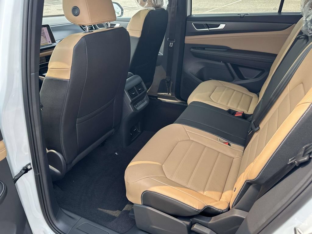 New 2026 Volkswagen Atlas Cross Sport SEL R-Line AWD/4WD image 8