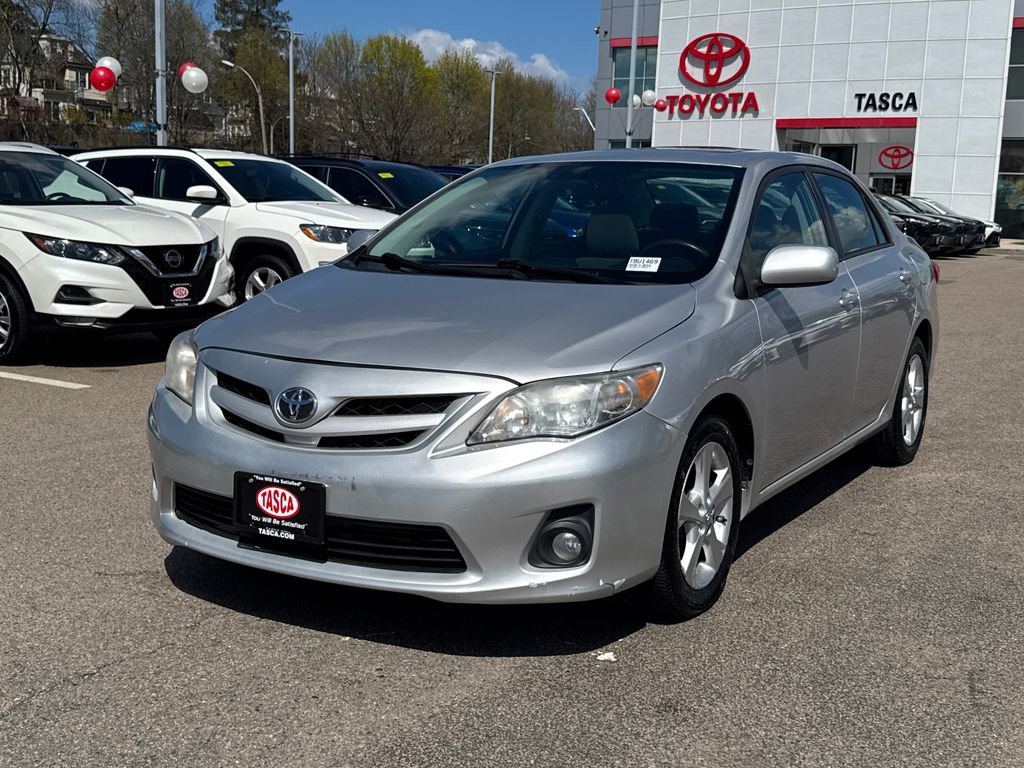 Used 2012 Toyota Corolla LE w/ Premium Pkg FWD image 3