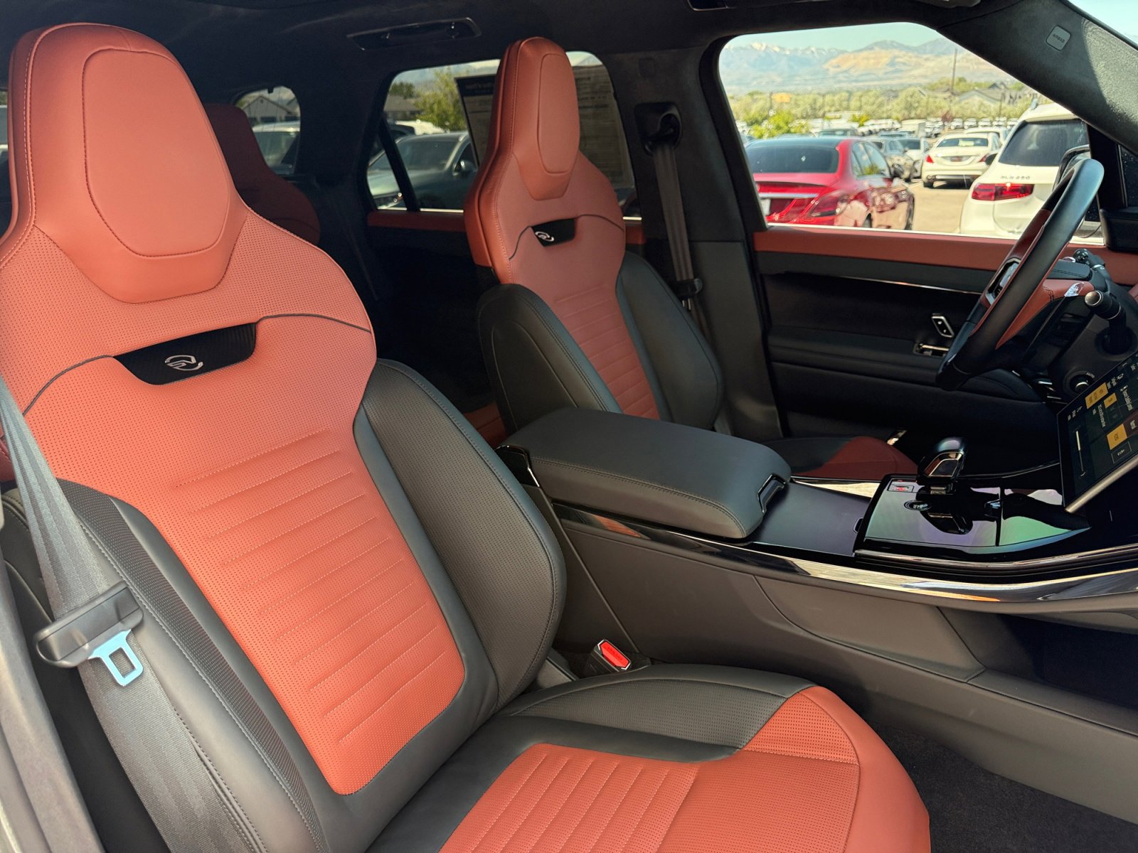 Used 2024 Land Rover Range Rover Sport AWD/4WD image 21