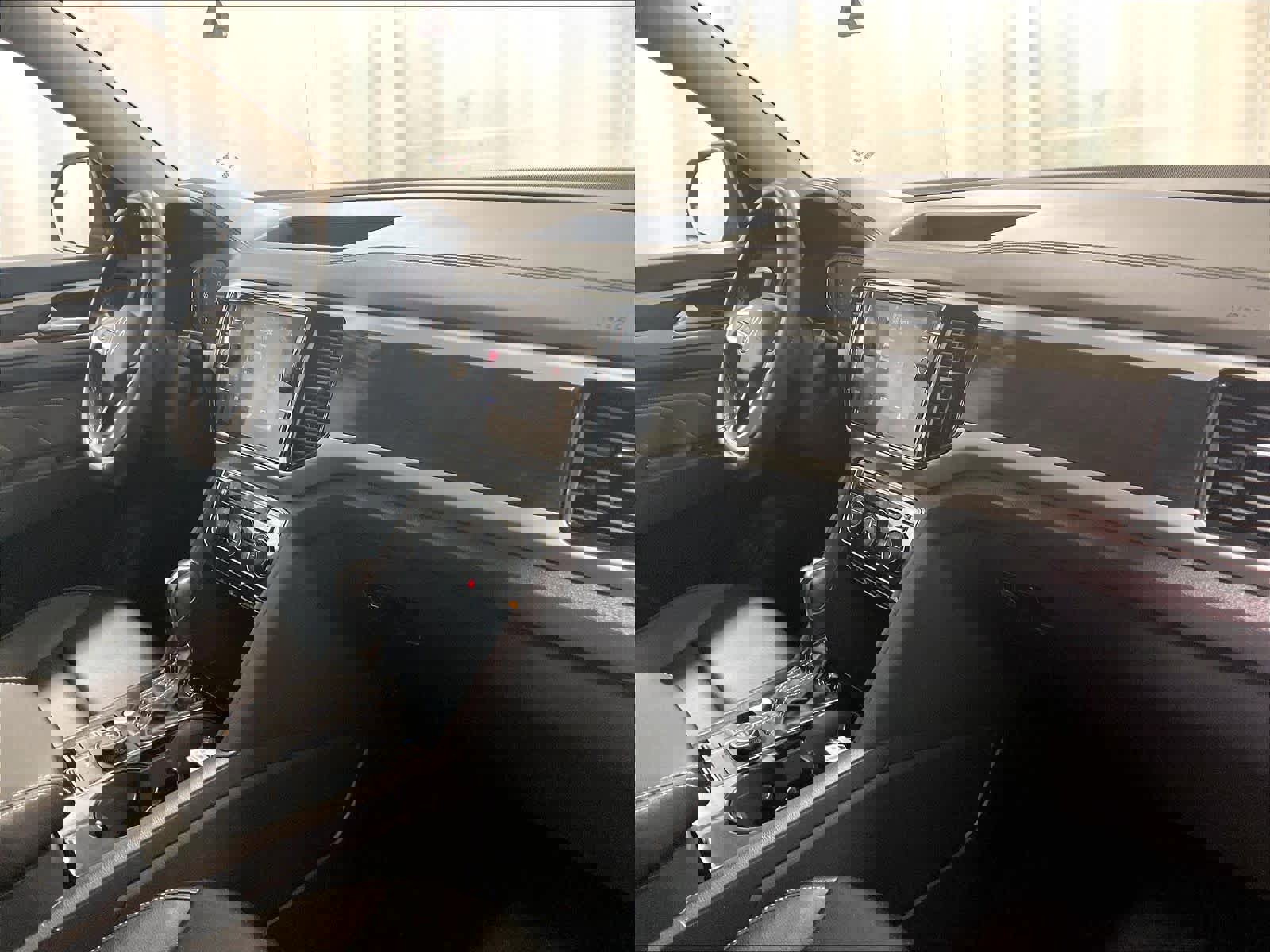 Used 2023 Volkswagen Atlas SE w/ Panoramic Sunroof Package image 14