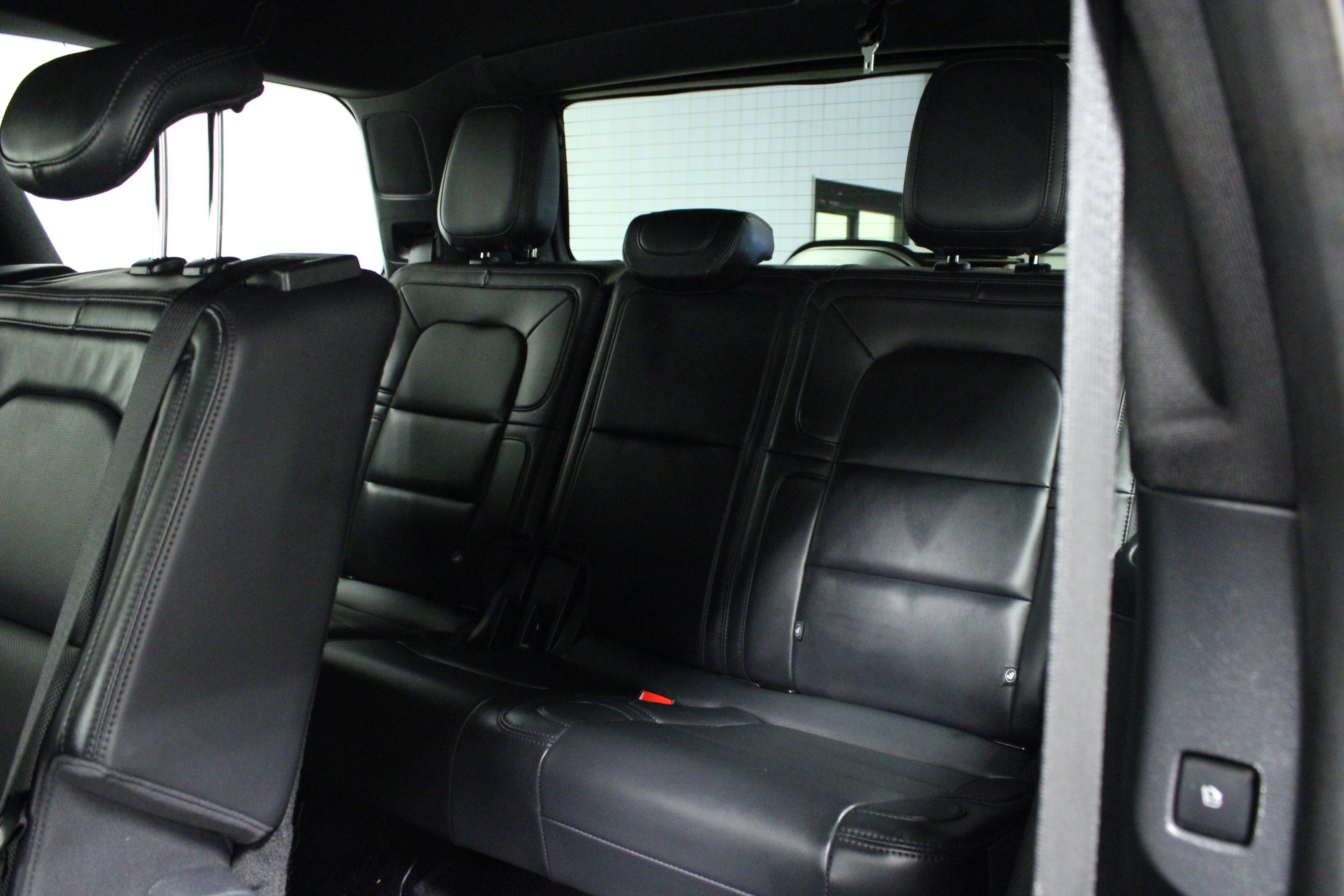Used 2023 Lincoln Navigator Reserve AWD/4WD image 14