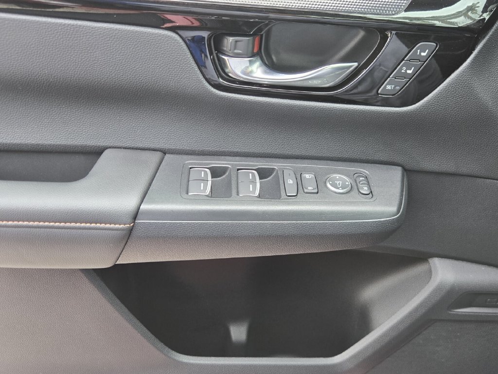 Certified 2025 Honda CR-V Sport Touring image 27