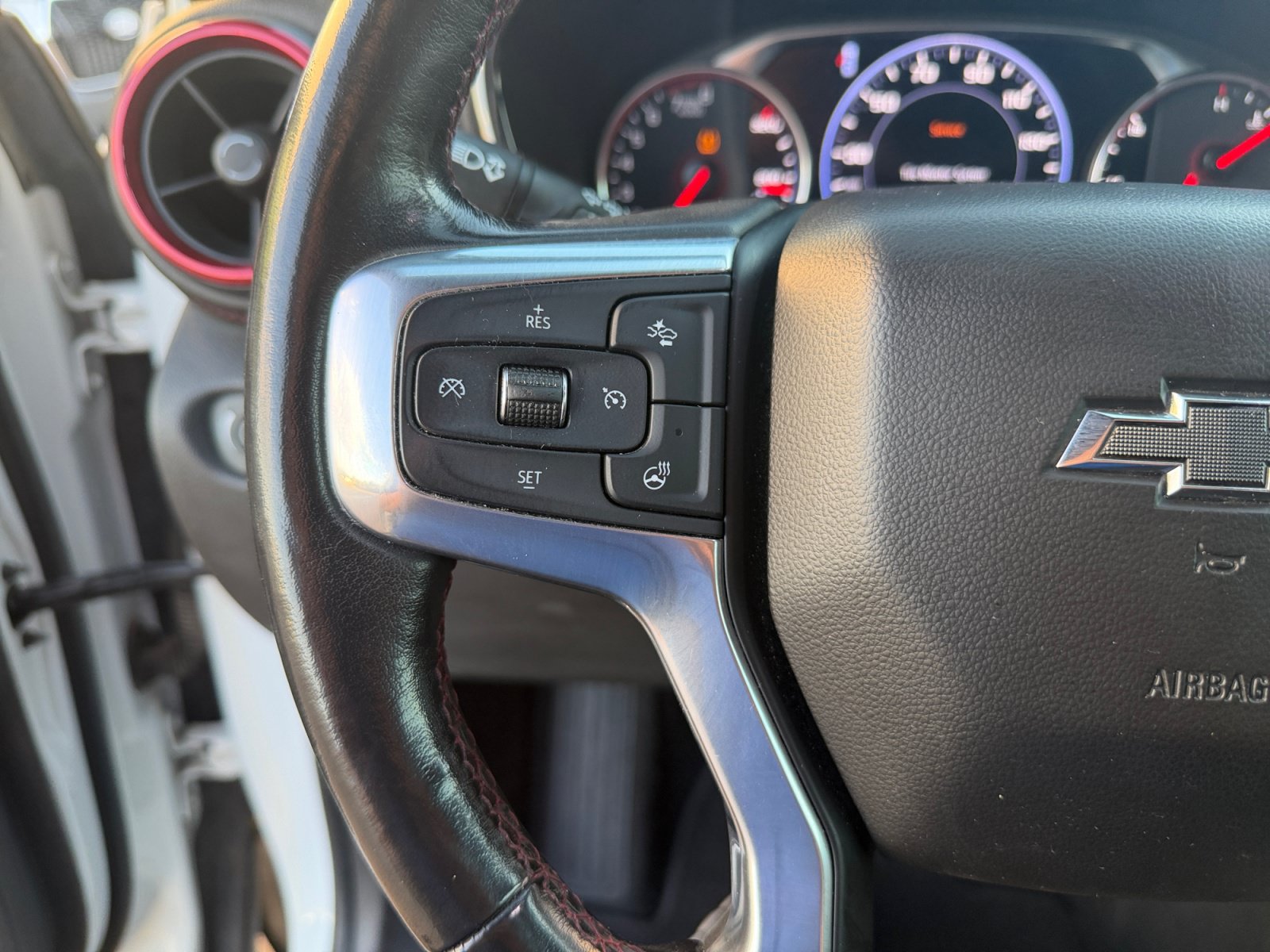 Used 2019 Chevrolet Blazer RS FWD image 20