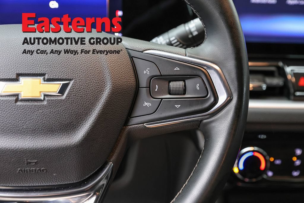 Used 2026 Chevrolet TrailBlazer LT w/ LT Cold Weather Package AWD/4WD image 16