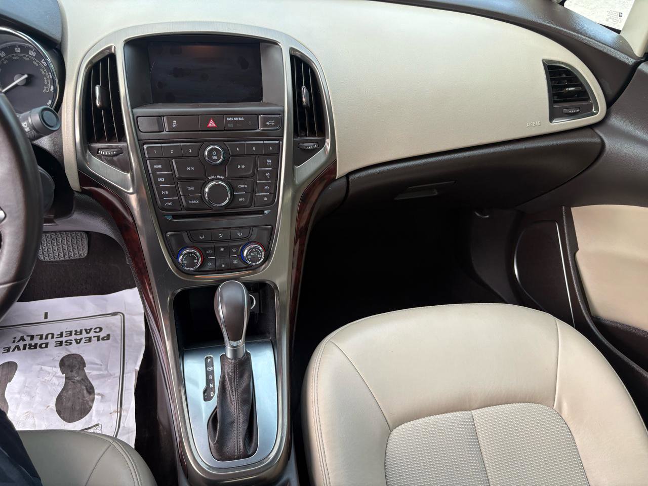 Used 2013 Buick Verano FWD image 11