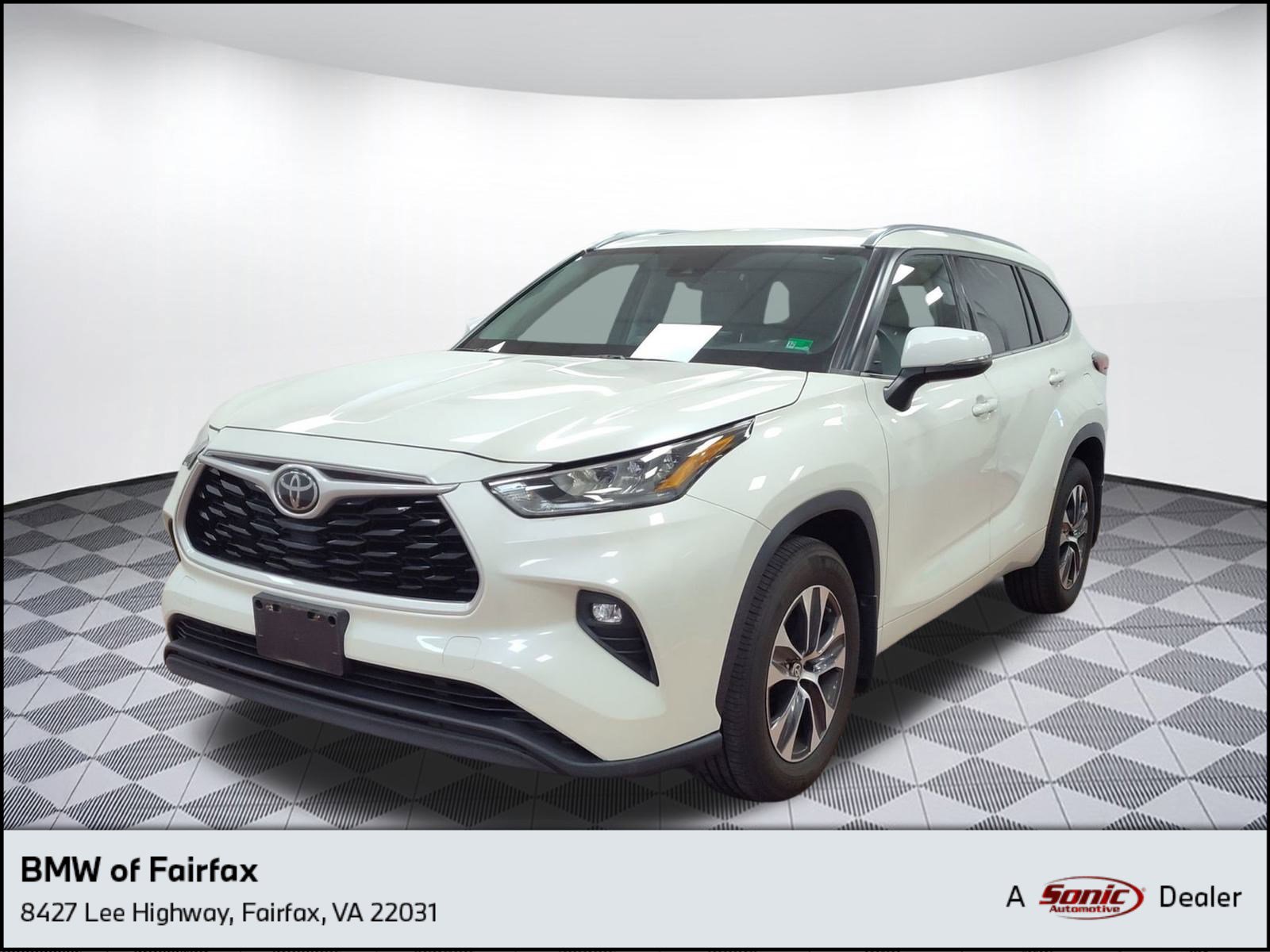 Used 2020 Toyota Highlander XLE image 1