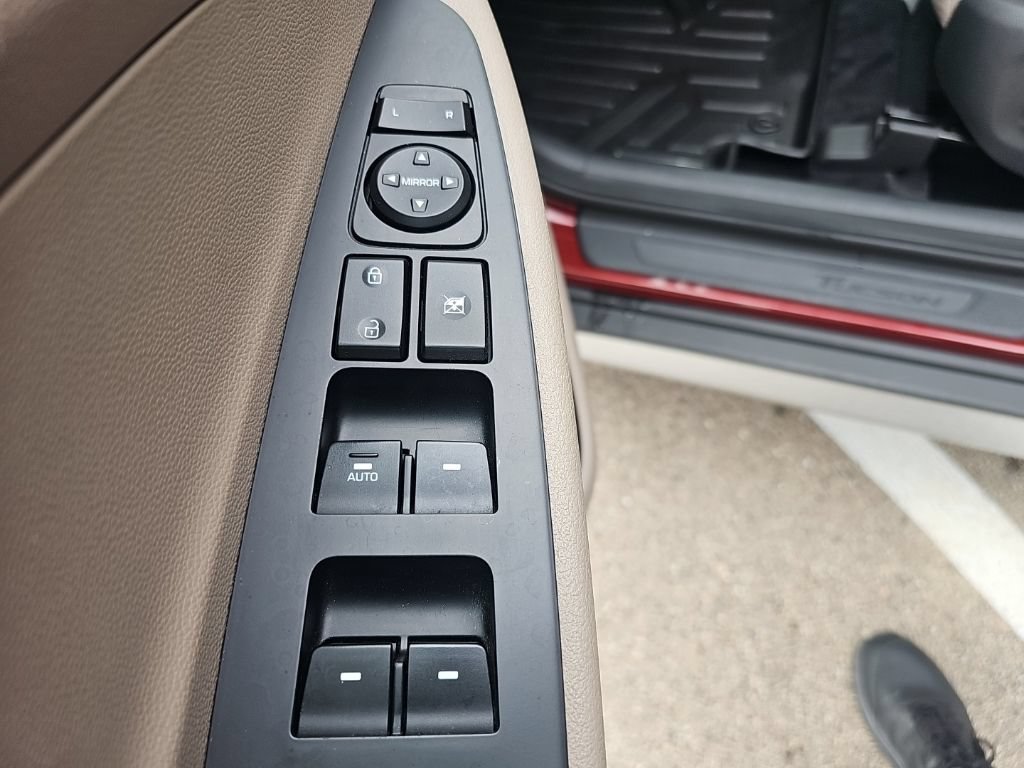 Used 2019 Hyundai Tucson Value w/ Cargo Package FWD image 12