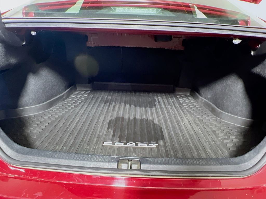 Certified 2020 Toyota Camry XLE image 24