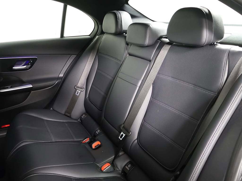 Used 2023 Mercedes-Benz C 300 4MATIC Sedan image 32