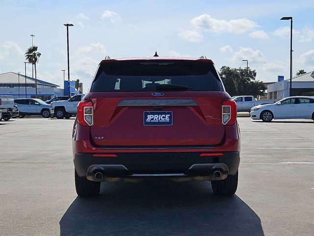Used 2023 Ford Explorer XLT w/ Equipment Group 202A RWD image 6