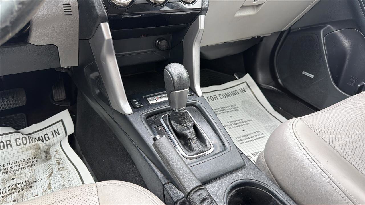 Used 2016 Subaru Forester 2.5i Touring w/ Eyesight & Navigation System AWD/4WD image 23