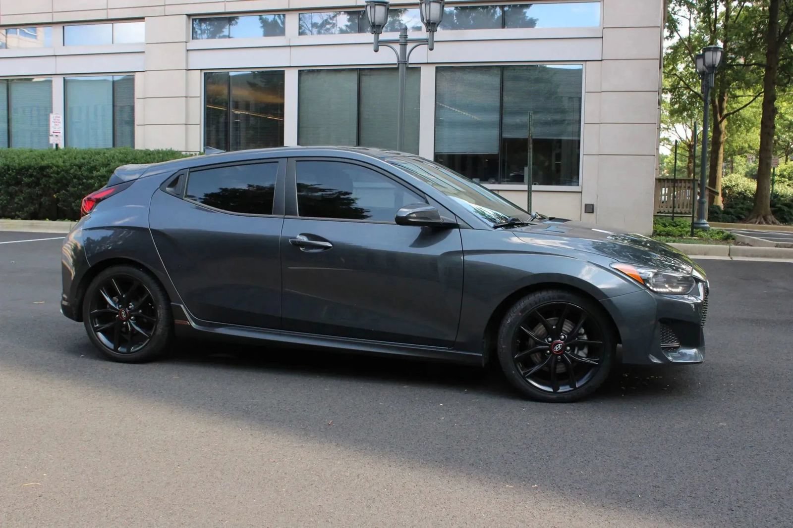 Used 2019 Hyundai Veloster Turbo R-Spec FWD image 2