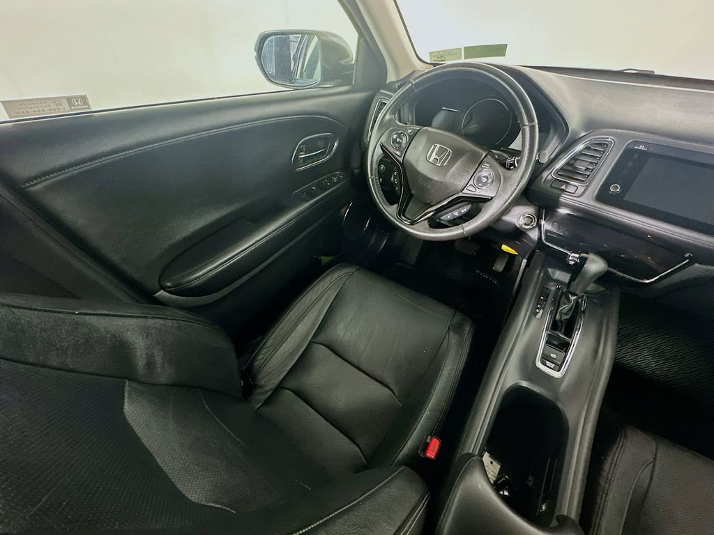 Used 2019 Honda HR-V EX-L image 9