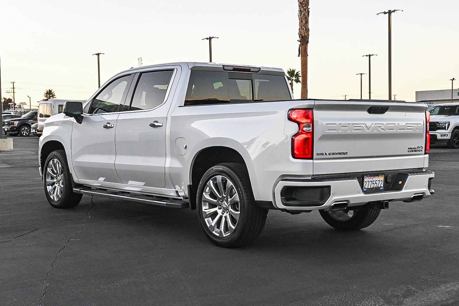Used 2019 Chevrolet Silverado 1500 High Country image 6