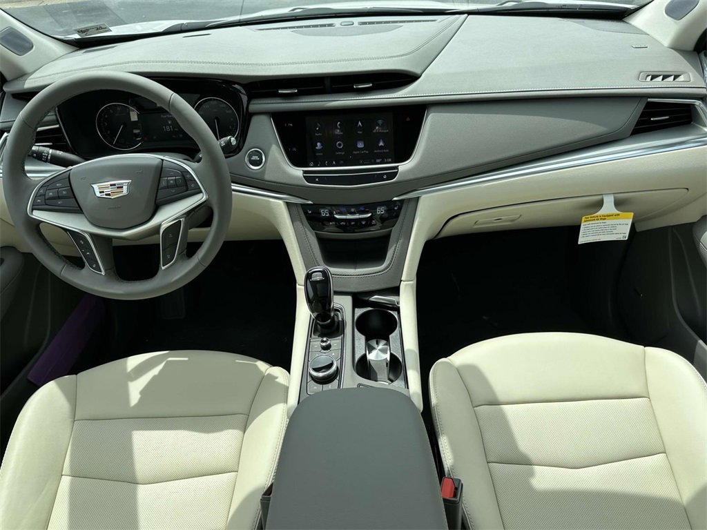 New 2025 Cadillac XT5 Premium Luxury image 18