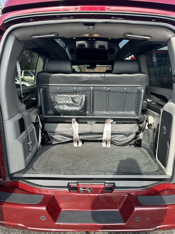 Used 2021 Chevrolet Express 2500 LS w/ Enhanced Convenience Package image 16