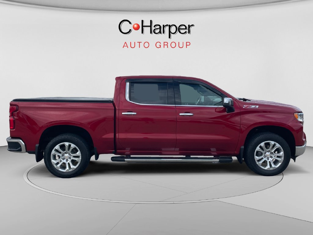 Used 2025 Chevrolet Silverado 1500 LTZ AWD/4WD image 2