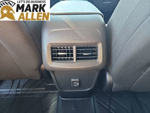 Used 2023 Chevrolet Equinox LT w/ LPO, Floor Liner Package image 20