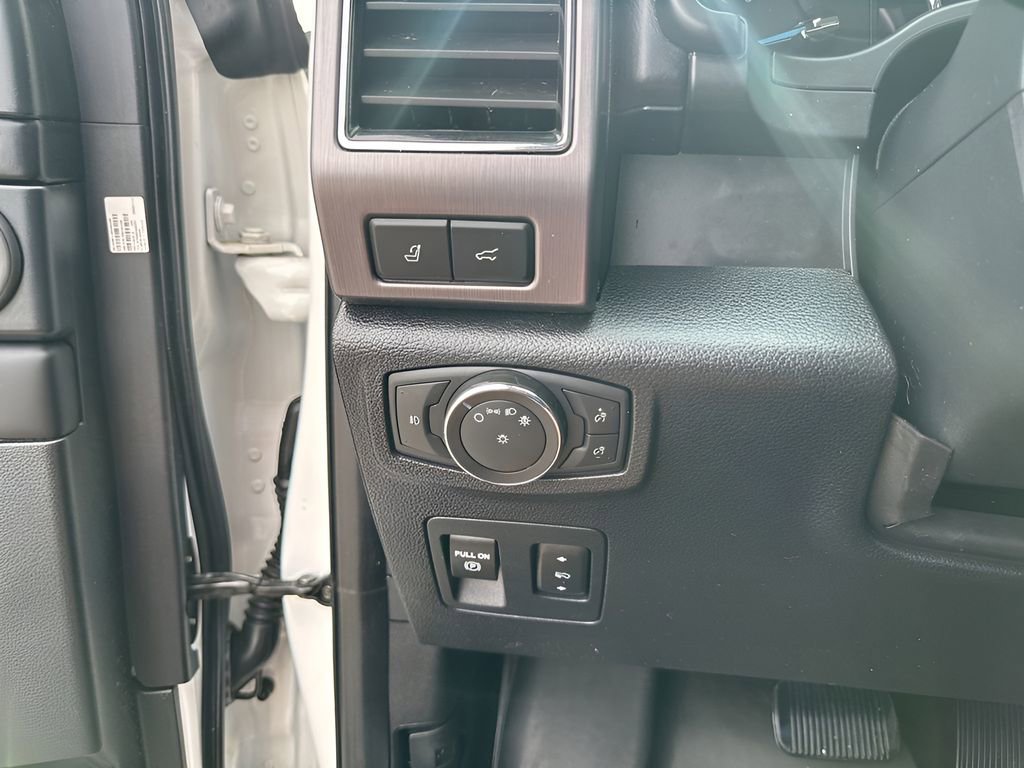 Used 2021 Ford Expedition Platinum image 29