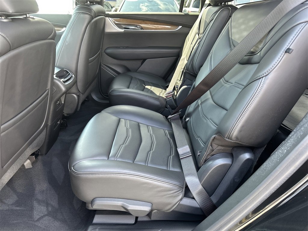 Used 2020 Cadillac XT6 Premium Luxury w/ Platinum Package image 21