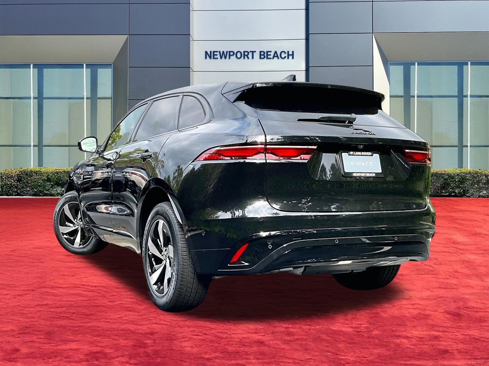 New 2025 Jaguar F-PACE R-Dynamic S image 3