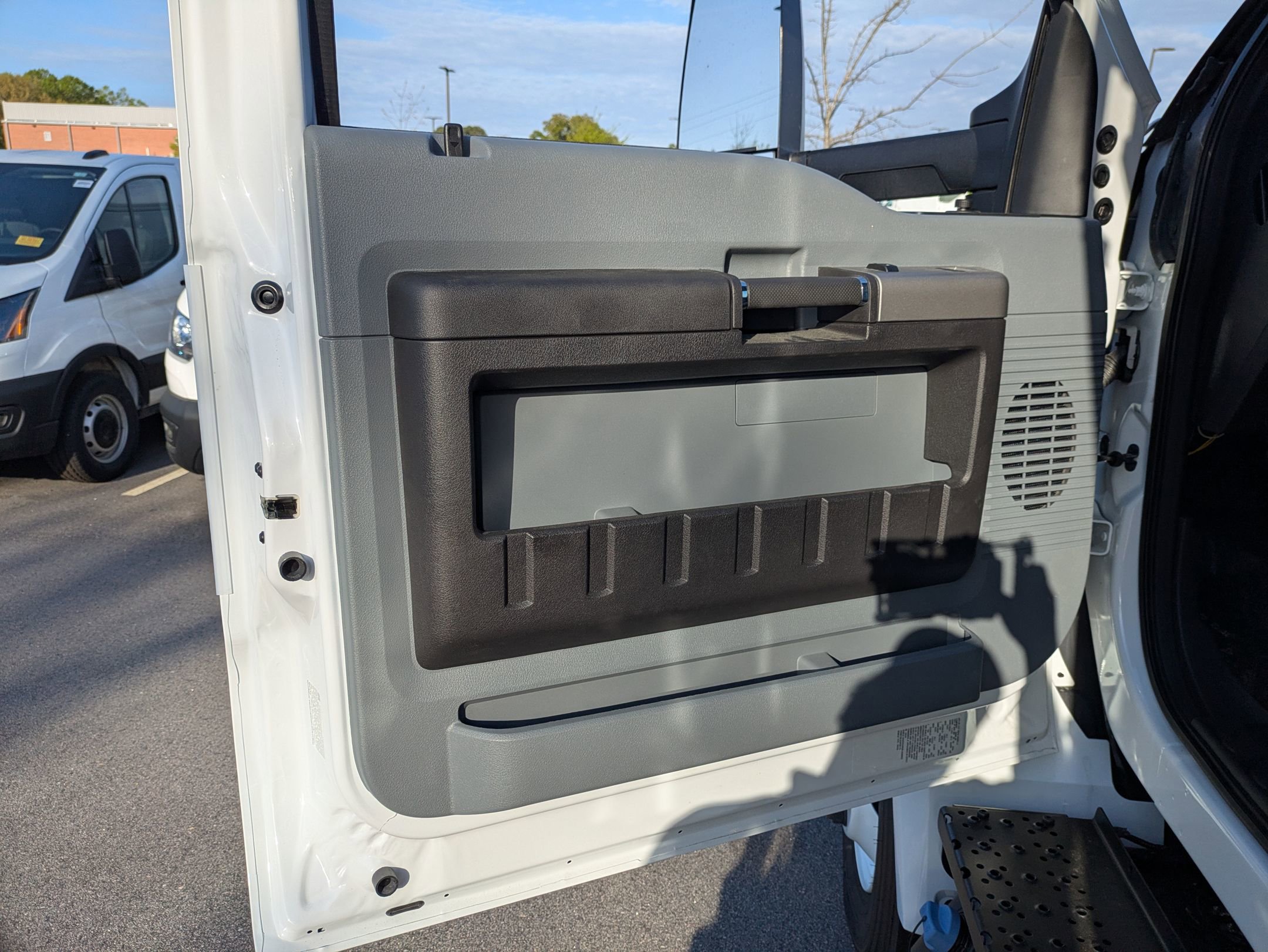 New 2027 Ford F750 2WD Regular Cab Super Duty image 15