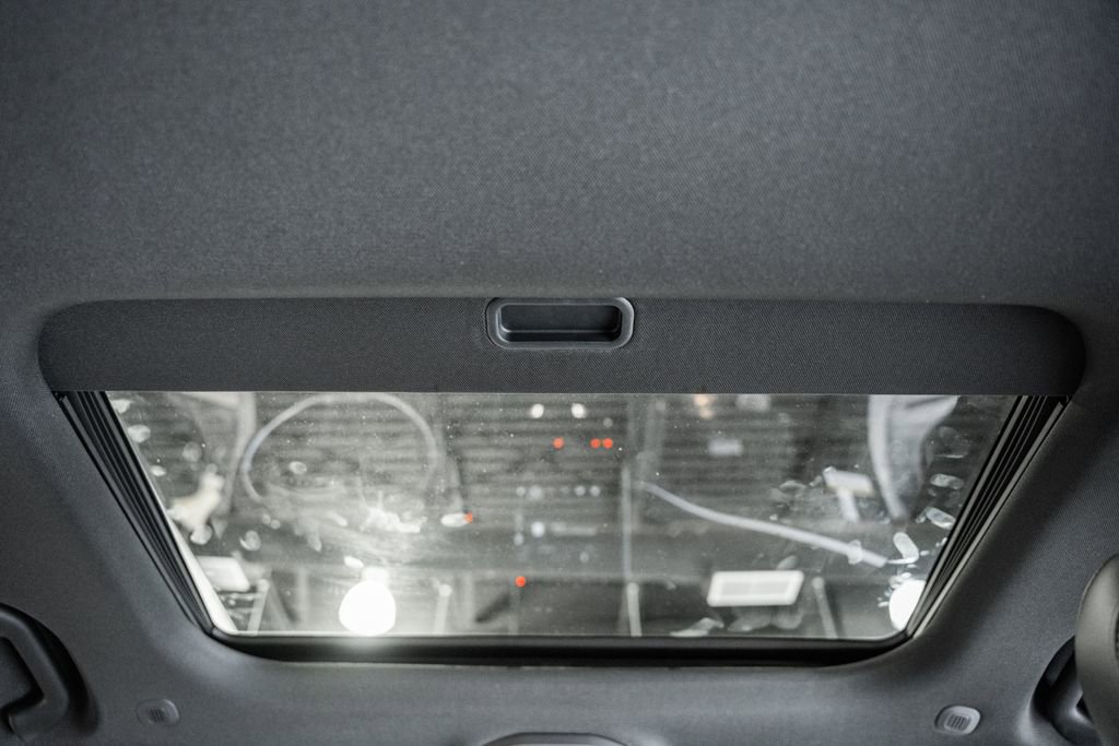 New 2025 Jeep Grand Cherokee Altitude image 31