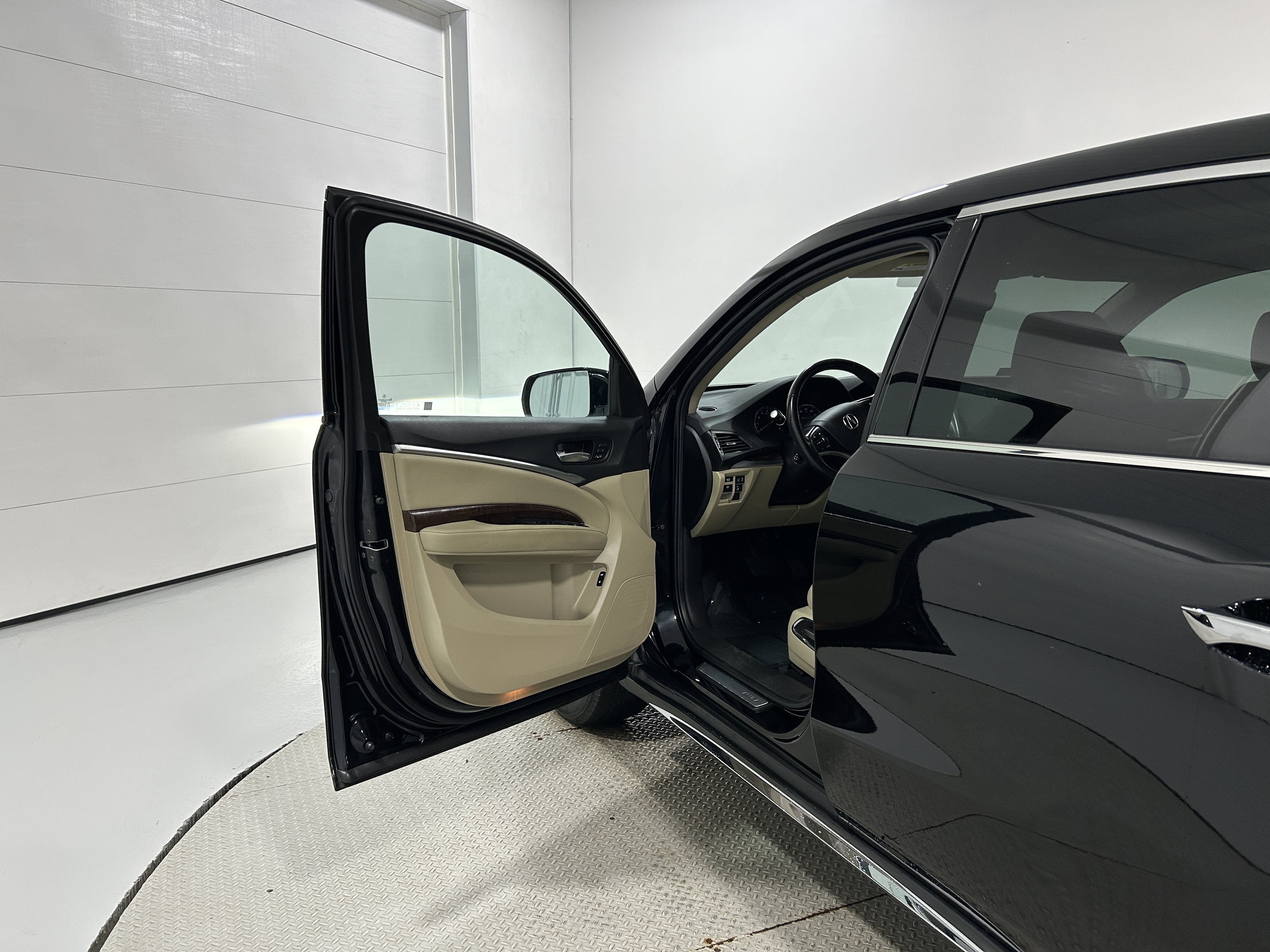 Used 2020 Acura MDX SH-AWD image 21