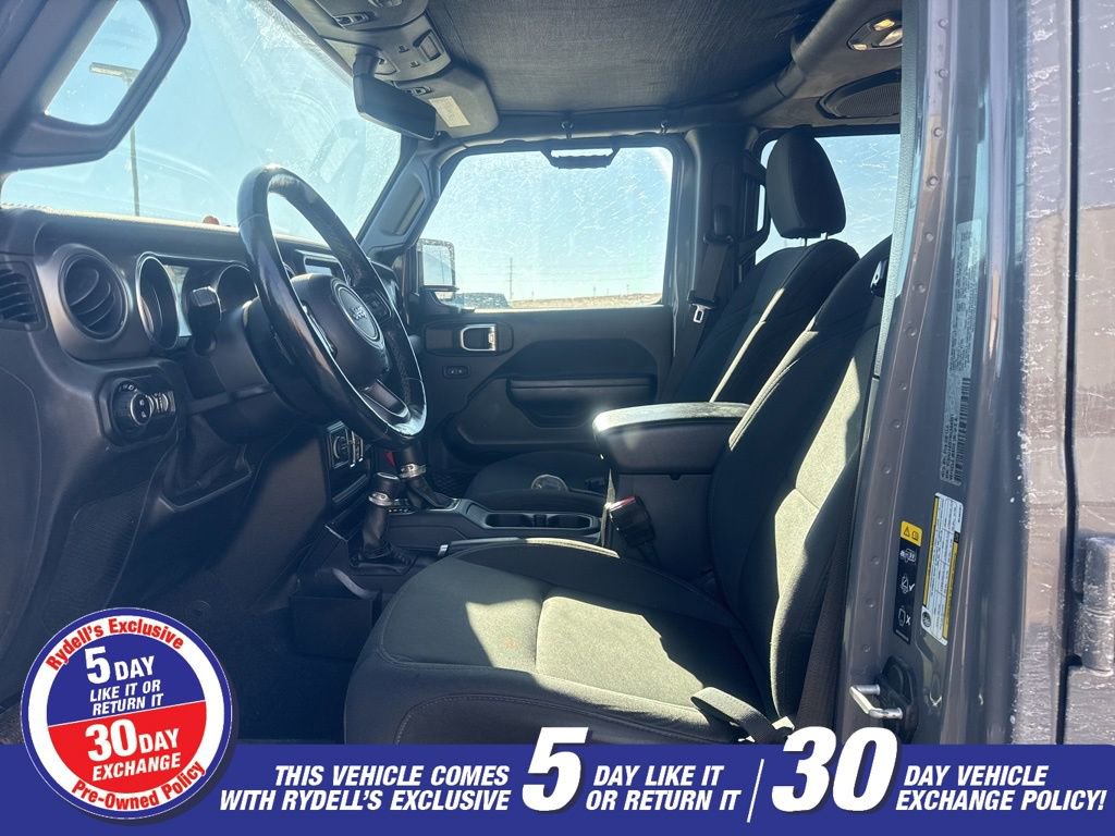 Used 2021 Jeep Gladiator Willys image 13