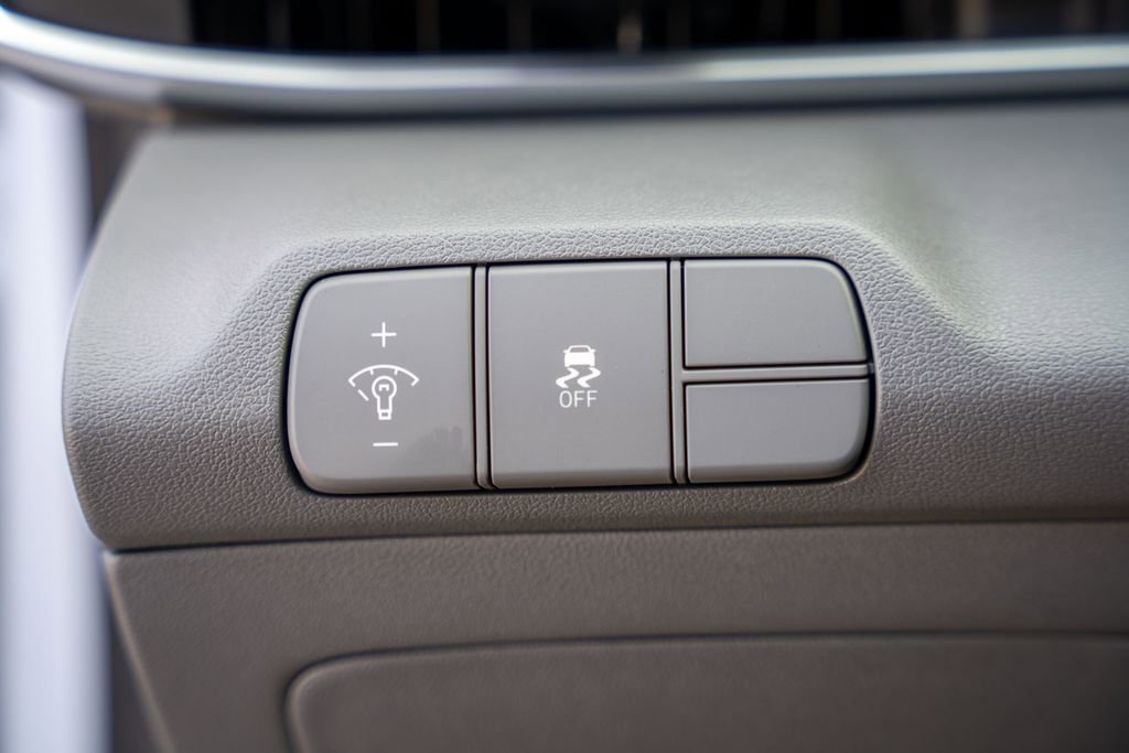 New 2025 Hyundai Elantra Sport image 21