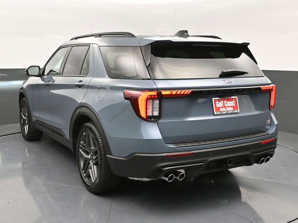 Used 2025 Ford Explorer ST w/ Sun And Sound Package image 4