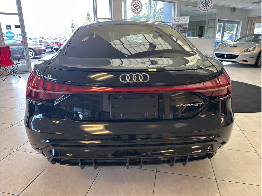 Used 2022 Audi e-tron GT Prestige w/ Prestige Package image 6