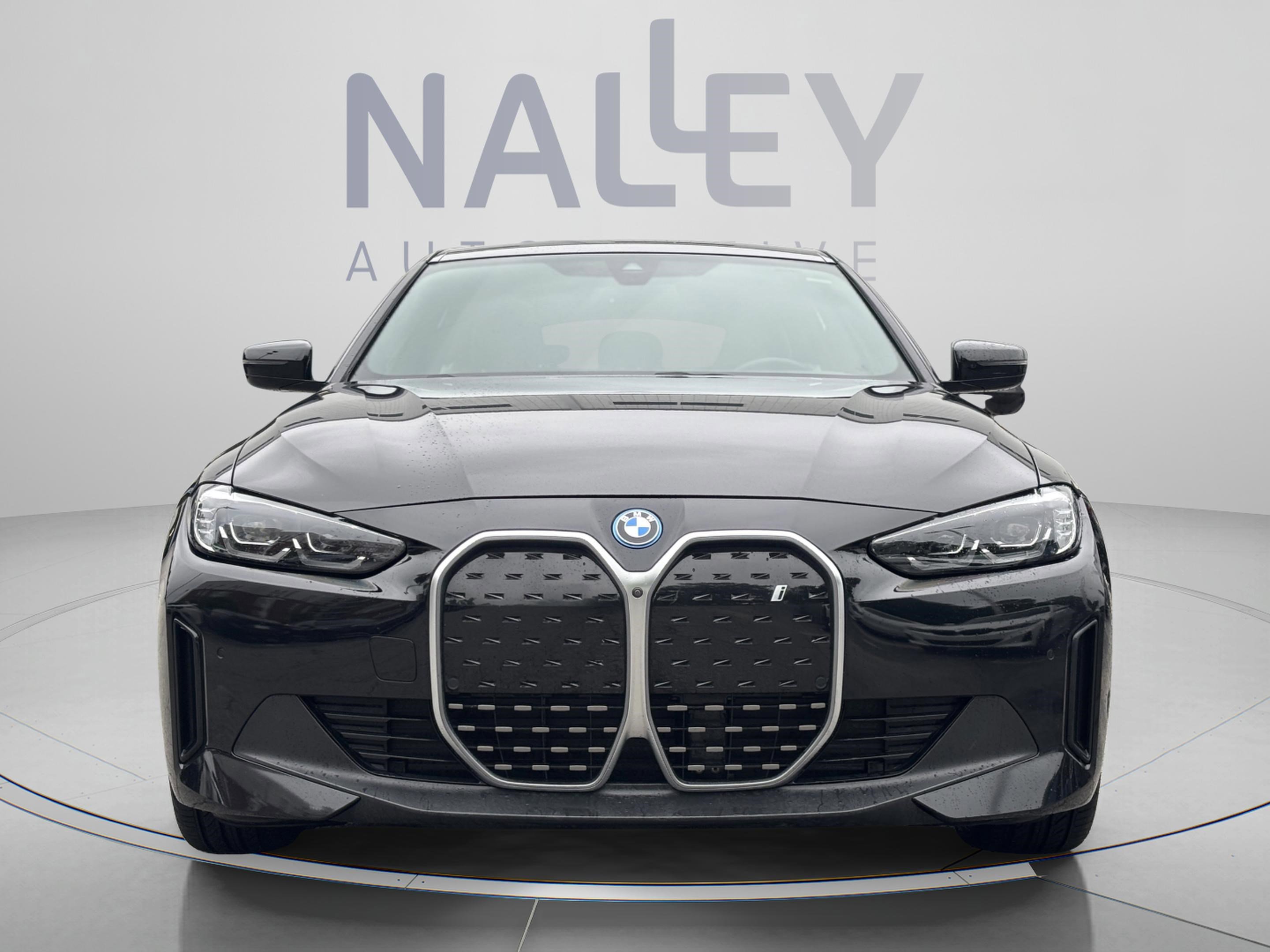 Used 2023 BMW i4 eDrive35 w/ Premium Package RWD image 8