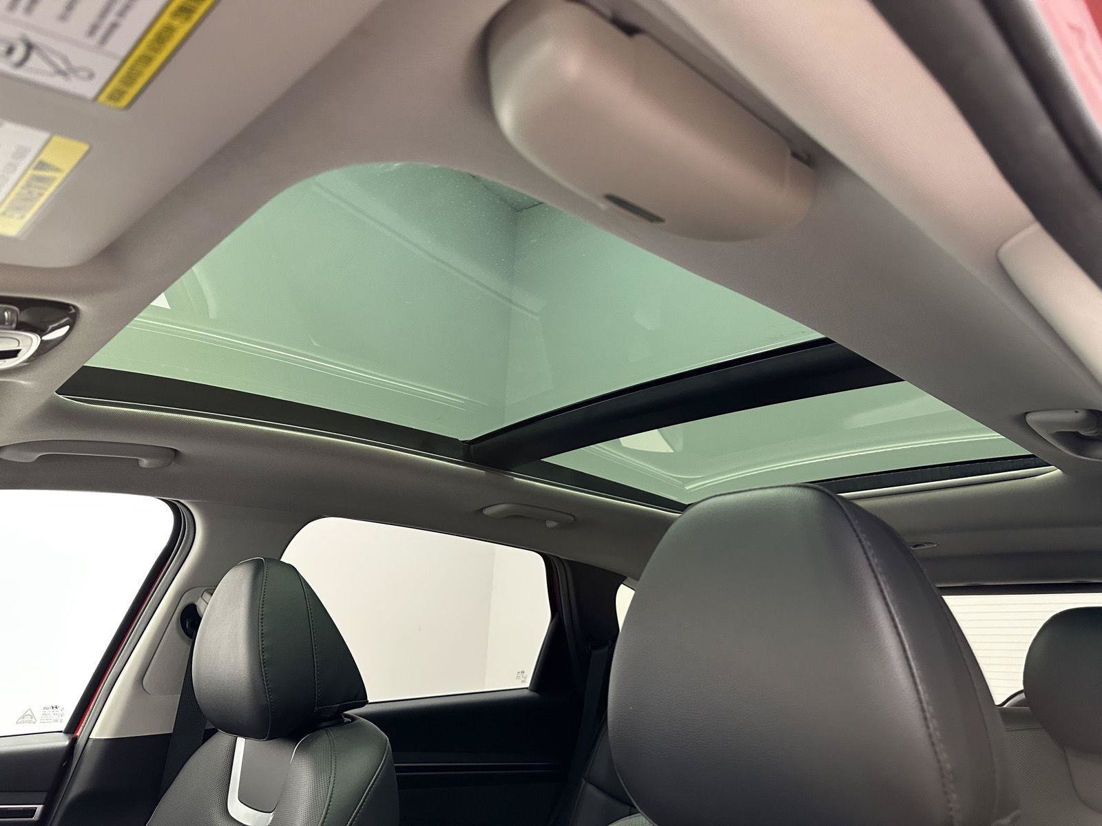 Used 2022 Hyundai Tucson Limited AWD/4WD image 18