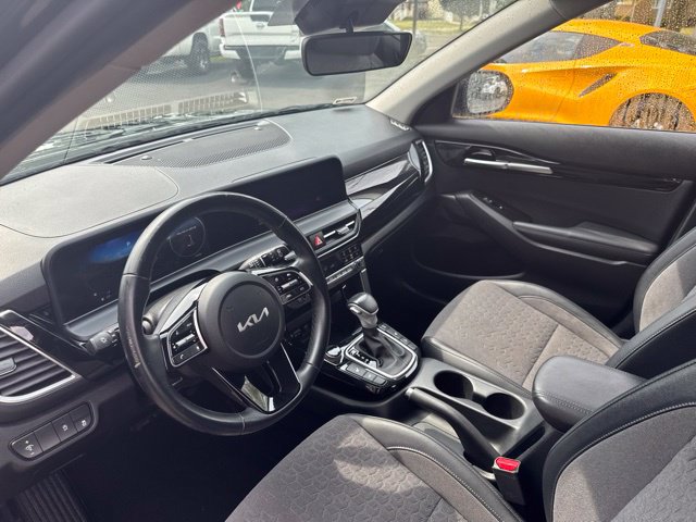 Used 2024 Kia Seltos S AWD/4WD image 8