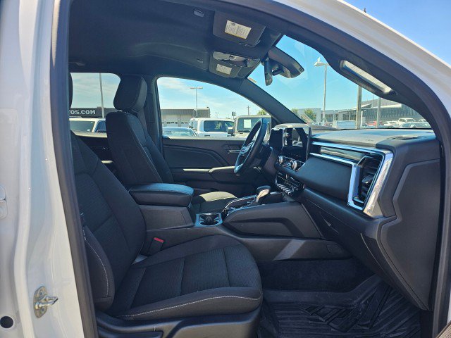 Used 2024 GMC Canyon Elevation w/ Convenience Package AWD/4WD image 10