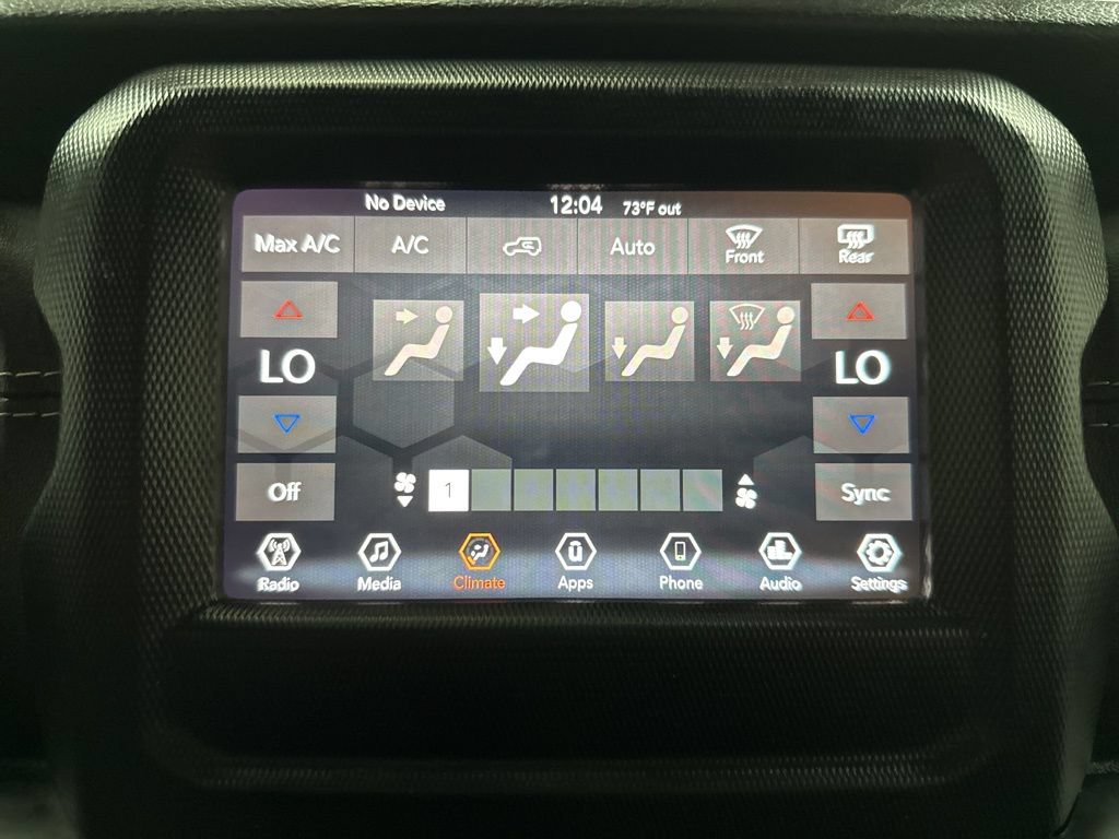 Used 2018 Jeep Wrangler Unlimited Sahara AWD/4WD image 27