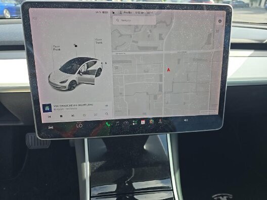 Used 2020 Tesla Model 3 Standard Range Plus RWD image 8