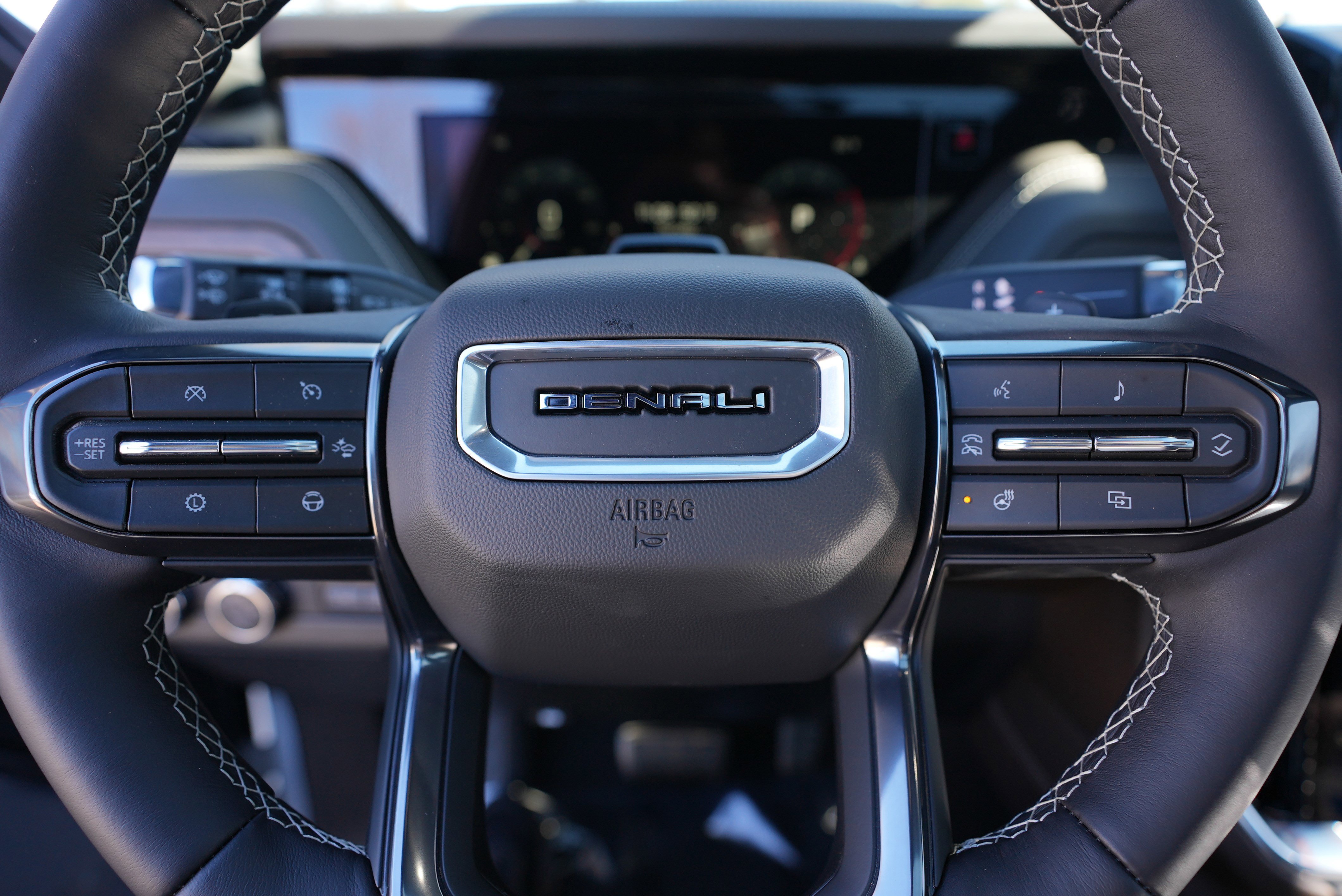 Used 2026 GMC Yukon Denali Ultimate image 20