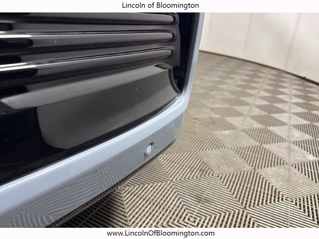 New 2025 Lincoln Navigator L Reserve w/ Jet Appearance Package image 16