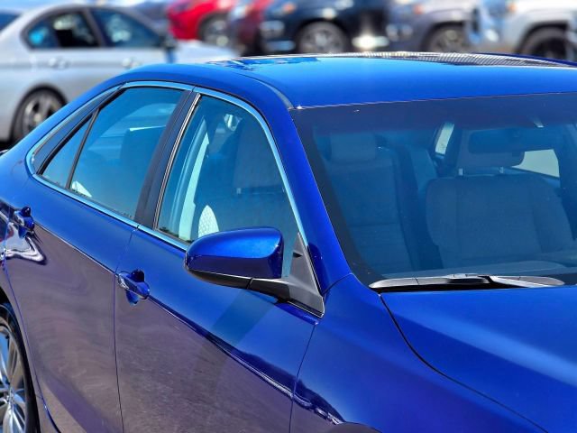 Used 2015 Toyota Camry SE FWD image 11