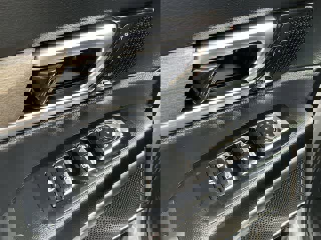 Used 2022 Kia Telluride SX w/ SX Prestige Package image 14