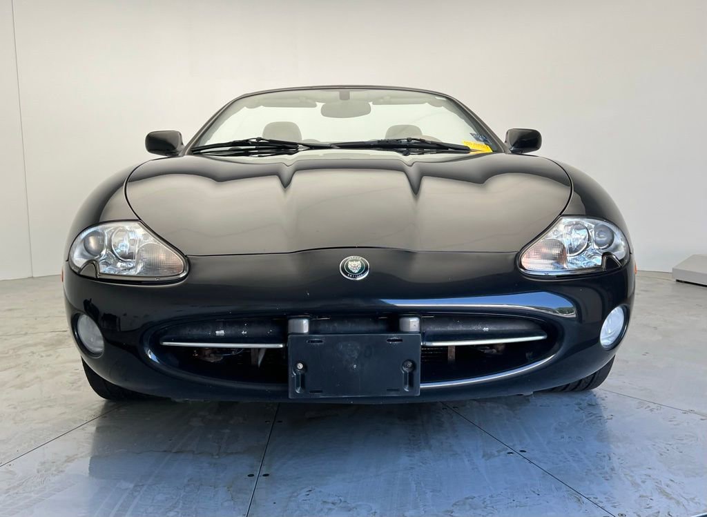 Used 2002 Jaguar XK8 Convertible RWD image 25