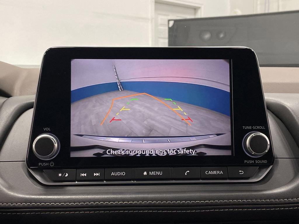 Used 2023 Nissan Rogue SV w/ SV Premium B Package image 10