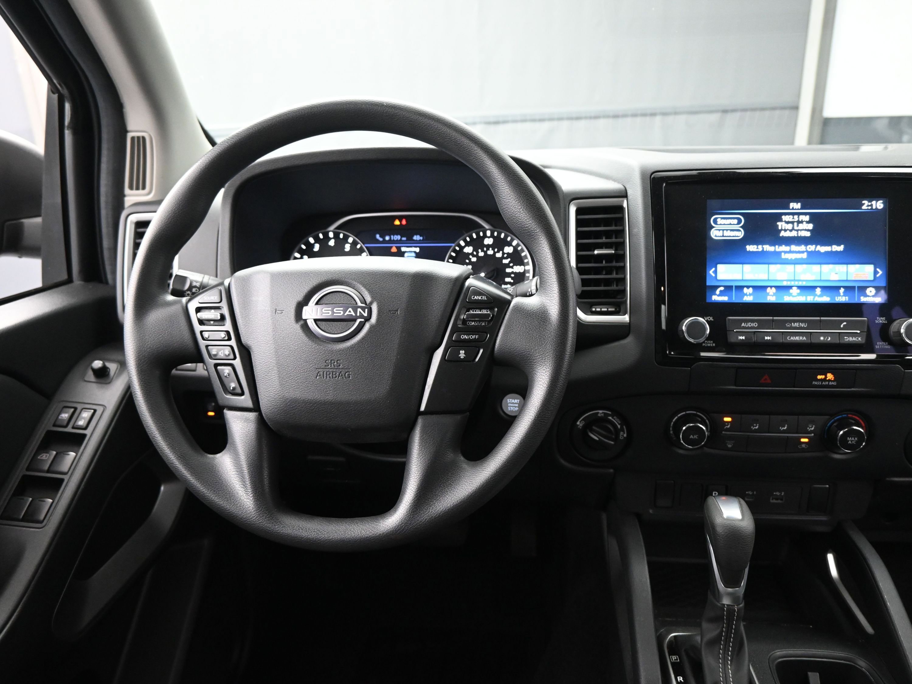 Certified 2022 Nissan Frontier SV w/ Technology Package image 13