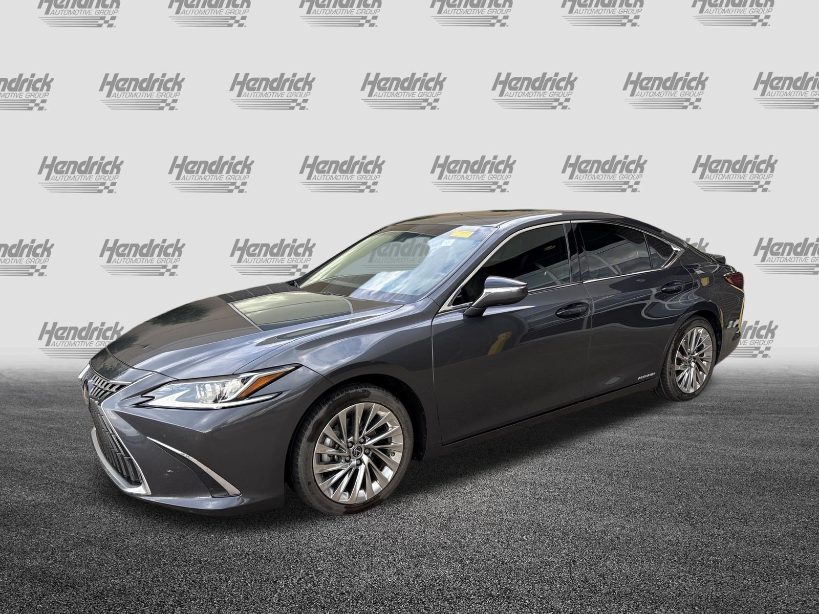 Certified 2022 Lexus ES 300h w/ Accessory Package 2 FWD image 5