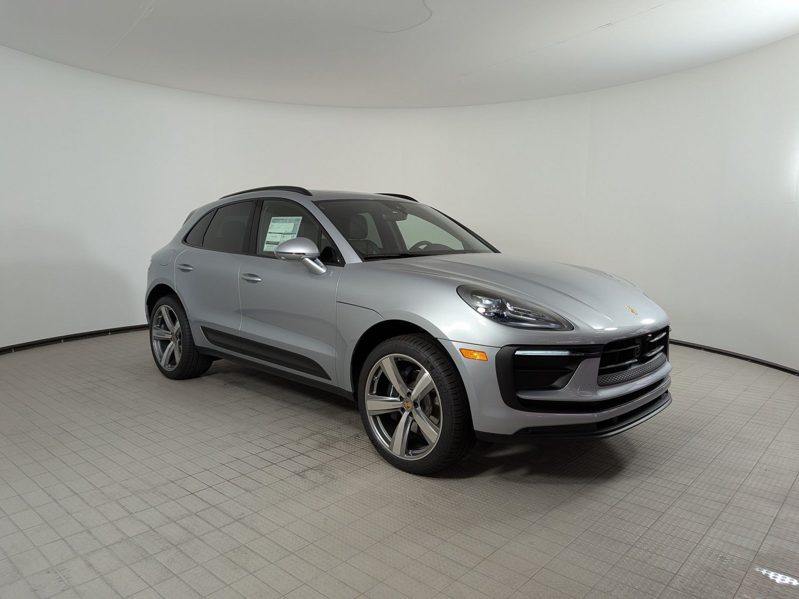 New 2026 Porsche Macan AWD/4WD image 7