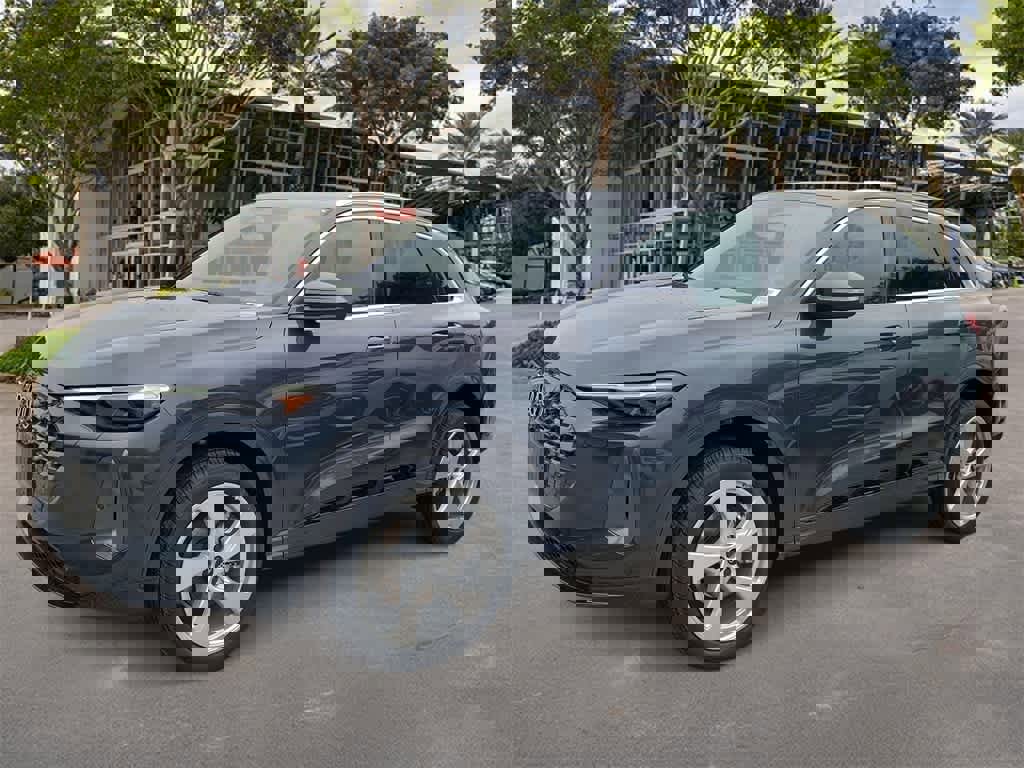 New 2025 Audi Q5 Premium Plus